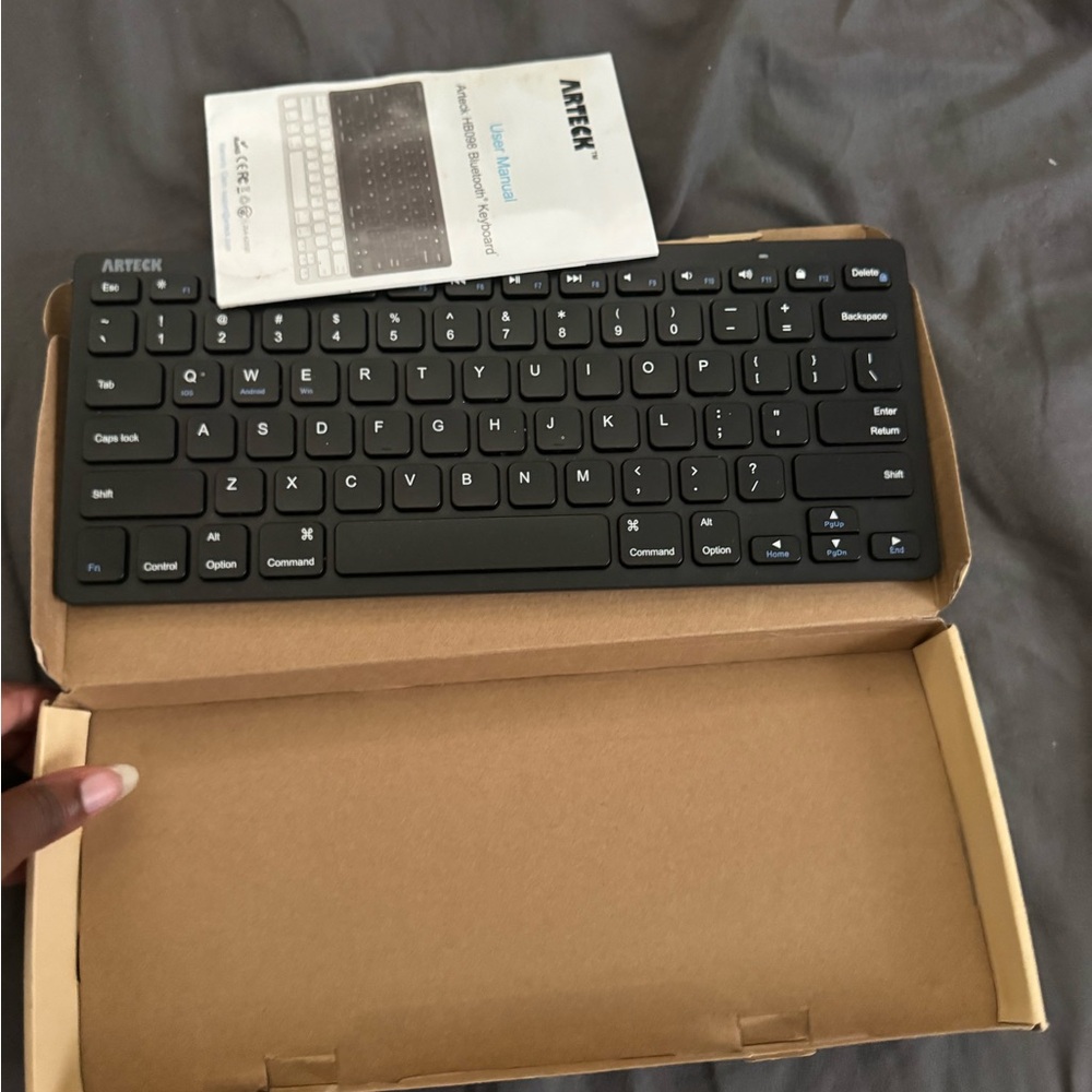 Arteck Black Wireless Keyboard (used)